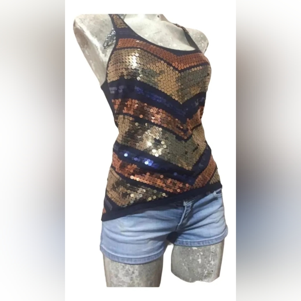 Bongo Navy Blue With Sequin Tank Size 2X Preowned in excellent Condition.